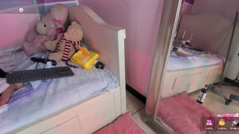 Cloe Leeee online show from 12.12.24