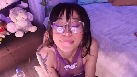 Cloe Leeee online show from 12.20.25