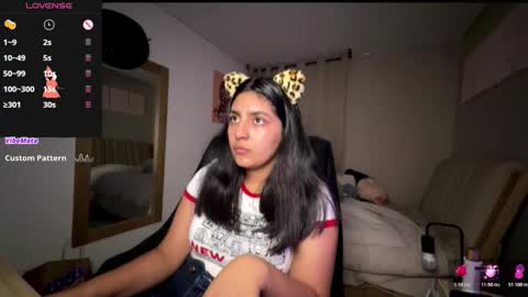 cloe small online show from 10.27.25