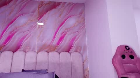 Snapshot of cloe_stanfort chatting on 02.15.26 Cloe Stanfort online show from 02.15.26