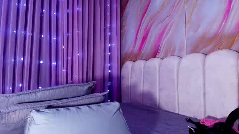 Snapshot of cloe_stanfort chatting on 02.24.26 Cloe Stanfort online show from 02.24.26