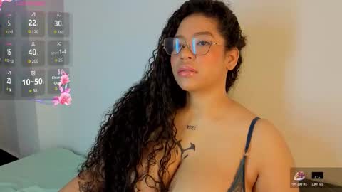 Snapshot of cloebunny_ chatting on 01.08.26 Cloe Bunny online show from 01.08.26