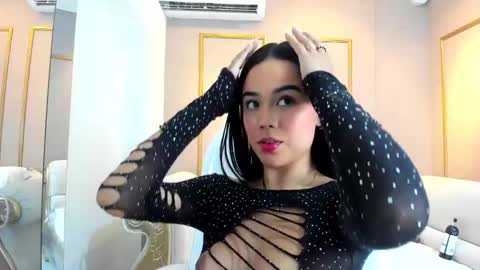 Cloe online show from 02.06.25