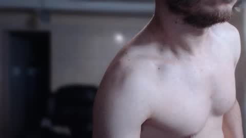 Snapshot of cloudstrife10 chatting on 11.09.25 Juank online show from 11.09.25