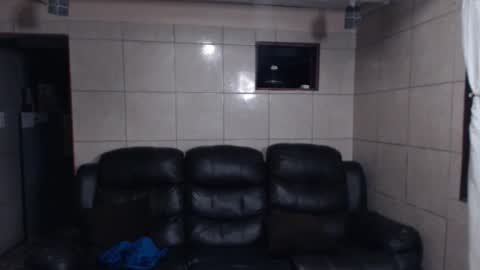 Snapshot of cloudstrife10 chatting on 11.16.25 Juank online show from 11.16.25