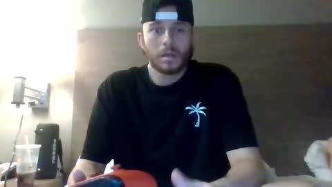 Snapshot of cloudyydayzz chatting on 04.30.26 tallhungandcloudy online show from 04.30.26
