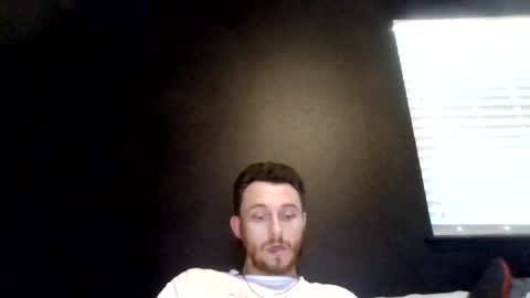 Snapshot of cloudyydayzz chatting on 06.19.26 tallhungandcloudy online show from 06.19.26