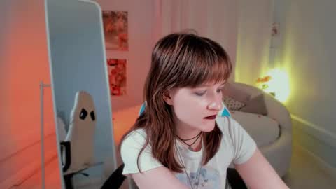  Clover  follow me  online show from 02.18.25