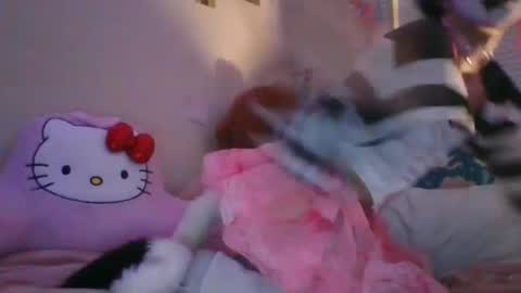 Snapshot of clownbambi chatting on 02.05.25 clownbambi online show from 02.05.25