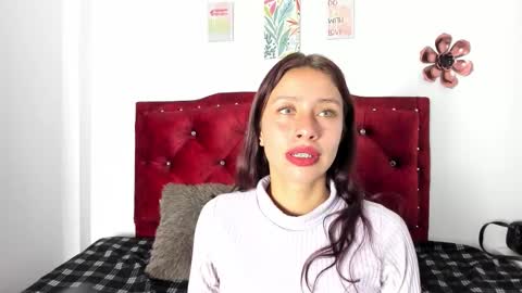 Snapshot of cloyks chatting on 12.19.25 cloyks online show from 12.19.25