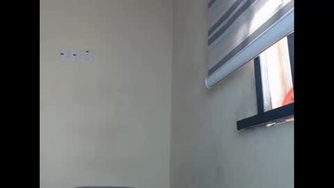 Snapshot of cockfanx chatting on 02.20.25 cockfanx online show from 02.20.25