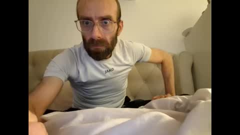 Snapshot of cockringhero chatting on 11.01.25 cockringhero online show from 11.01.25