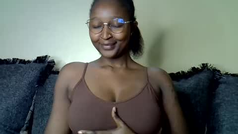 Snapshot of cocobaby_ chatting on 07.17.26 Coco online show from 07.17.26