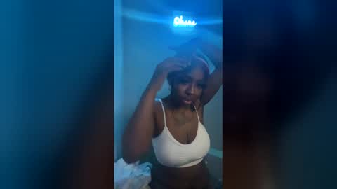 Snapshot of cocochanel197941 chatting on 01.10.26 chanel online show from 01.10.26