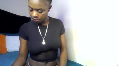 Snapshot of cocolatti1 chatting on 10.20.25 coco online show from 10.20.25