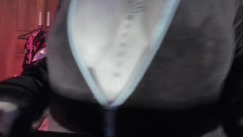 Snapshot of cocovolkovva chatting on 09.27.25 cocovolkovva online show from 09.27.25