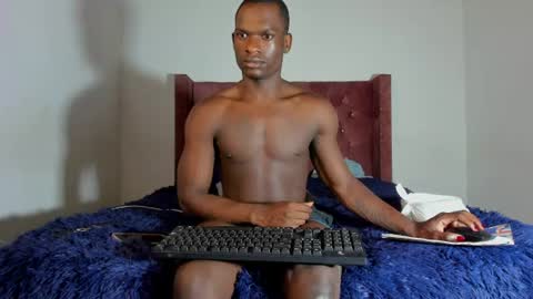 Snapshot of coddy_fit chatting on 07.01.26 cody online show from 07.01.26