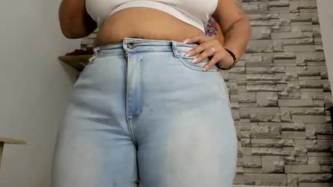 Snapshot of coffee_hot chatting on 01.22.25 laurita online show from 01.22.25