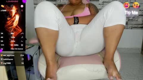 Snapshot of coffee_hot chatting on 09.14.25 laurita online show from 09.14.25
