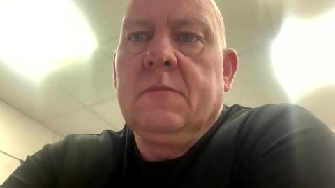 Snapshot of col4nows chatting on 09.13.25 col4nows online show from 09.13.25