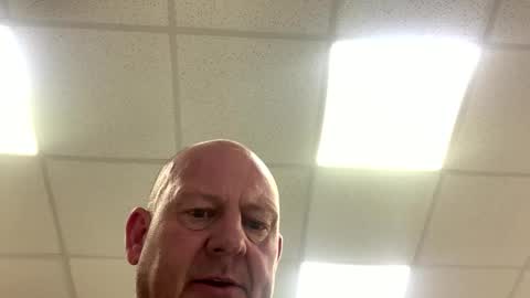 Snapshot of col4nows chatting on 09.15.25 col4nows online show from 09.15.25