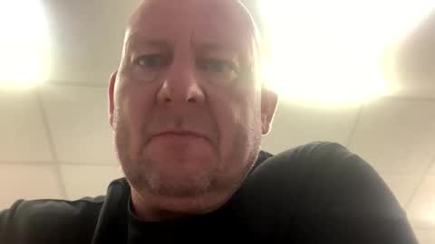 Snapshot of col4nows chatting on 09.25.25 col4nows online show from 09.25.25