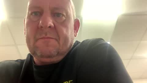 Snapshot of col4nows chatting on 09.26.25 col4nows online show from 09.26.25