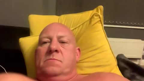 Snapshot of col4nows chatting on 10.03.25 col4nows online show from 10.03.25