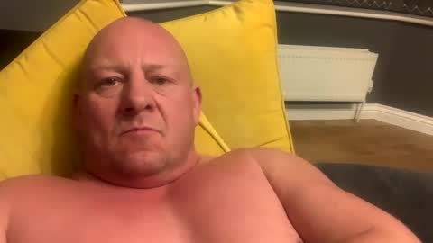 Snapshot of col4nows chatting on 11.23.25 col4nows online show from 11.23.25