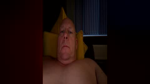 Snapshot of col4nows chatting on 06.13.26 col4nows online show from 06.13.26