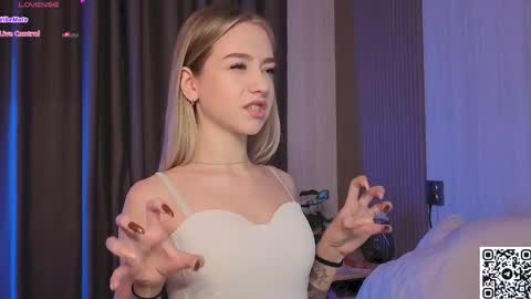 Criss online show from 11.24.25