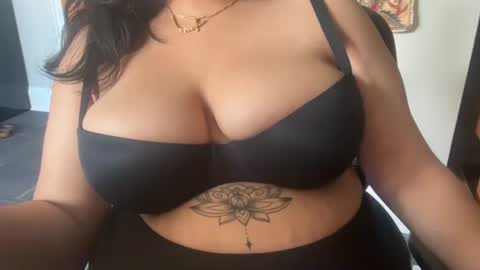 Snapshot of coll3gegirl chatting on 09.26.25 coll3gegirl online show from 09.26.25