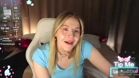 Snapshot of colleen_blake chatting on 04.30.26 Collen Mon Tue Wed Thu Fri GMT 3 0300am - 0900am online show from 04.30.26