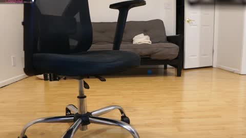 College001 online show from 09.14.25