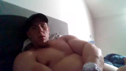 Snapshot of college_muscle chatting on 12.31.24 foreverxshredded online show from 12.31.24