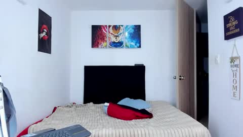 college_muscle_ass online show from 04.06.26