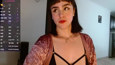 Collette online show from 12.23.24