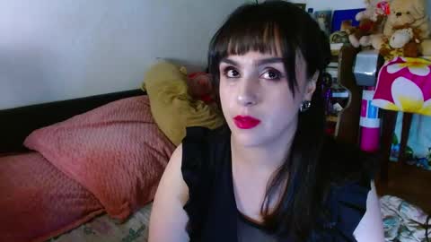 Snapshot of collette_beaufoy chatting on 04.28.26 Collette online show from 04.28.26