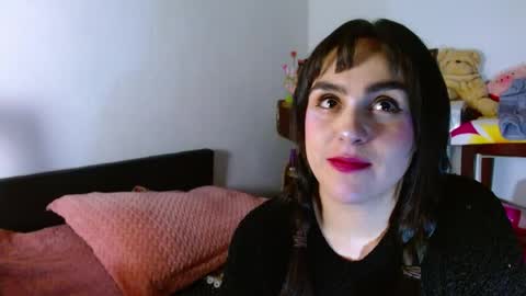 Snapshot of collette_beaufoy chatting on 05.30.26 Collette online show from 05.30.26