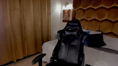 EMMETT COLLINS online show from 04.12.26