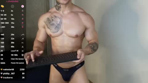 Snapshot of colombianmuscle8 chatting on 06.09.26 colombianmuscle8 online show from 06.09.26