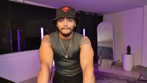 Jhoan online show from 11.11.25