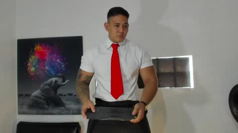 coltonmassif_ online show from 02.06.25