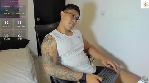 coltonmassif_ online show from 10.08.25