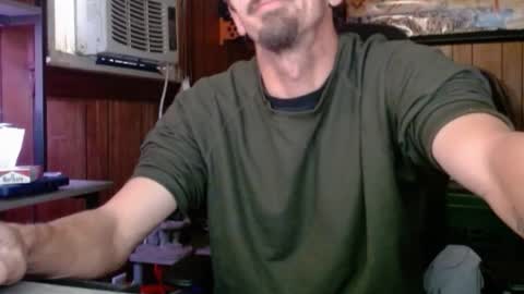 Nelson or ComicKing and sometime Peachy143 online show from 12.02.25