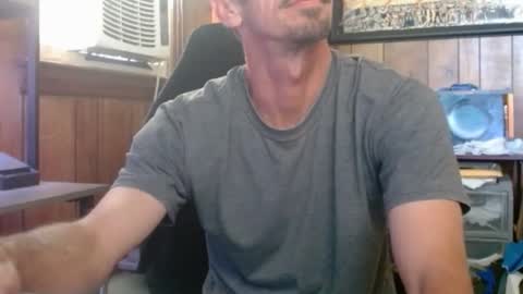 Nelson or ComicKing and sometime Peachy143 online show from 04.20.26