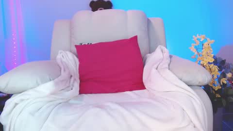 Ariane... online show from 12.10.24