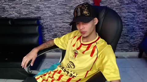 Snapshot of coney_boy chatting on 02.19.25 Coney online show from 02.19.25