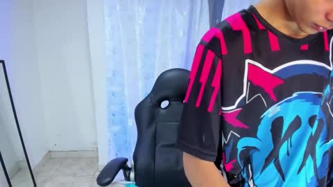 Snapshot of coney_boy chatting on 03.11.25 Coney online show from 03.11.25