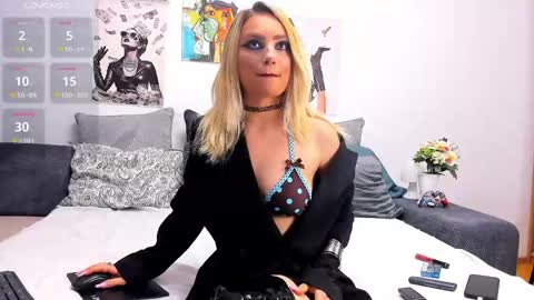 Snapshot of confidentmistress chatting on 06.02.26 GoddessA online show from 06.02.26